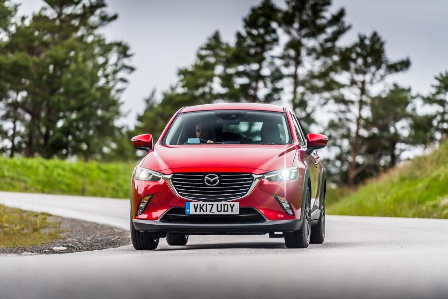 Mazda CX-3 2015 года  (UK) (фото 2 из 47)